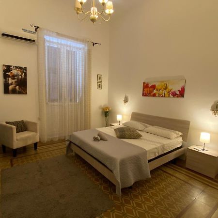 Appartamento Via Nitti Taranto Exterior photo